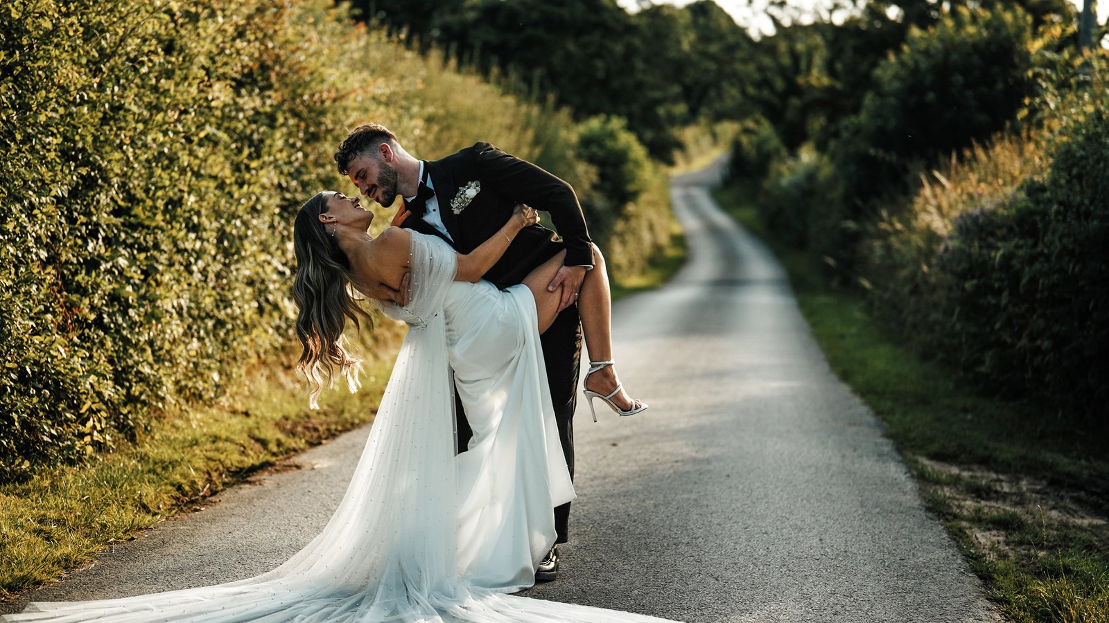 Georgie & Charles, Stretton Manor Barn, Derbyshire